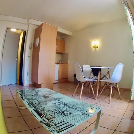 Studio Cameron 3*** Les Pins